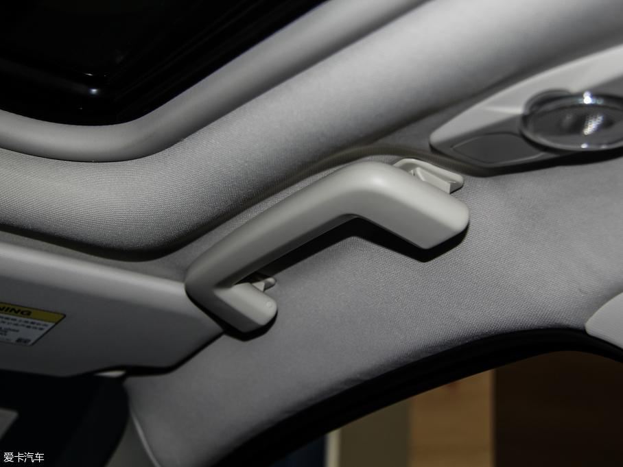 2015˹ Ɏ EcoBoost 180 Ԅ(dng)\(yn)(dng)