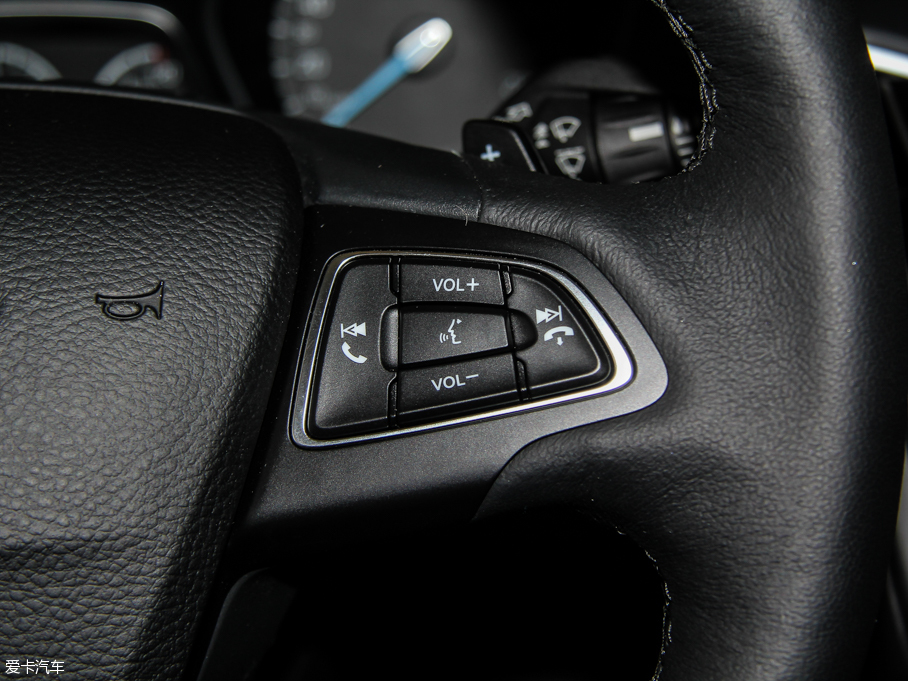 2015˹ Ɏ EcoBoost 180 Ԅ(dng)\(yn)(dng)