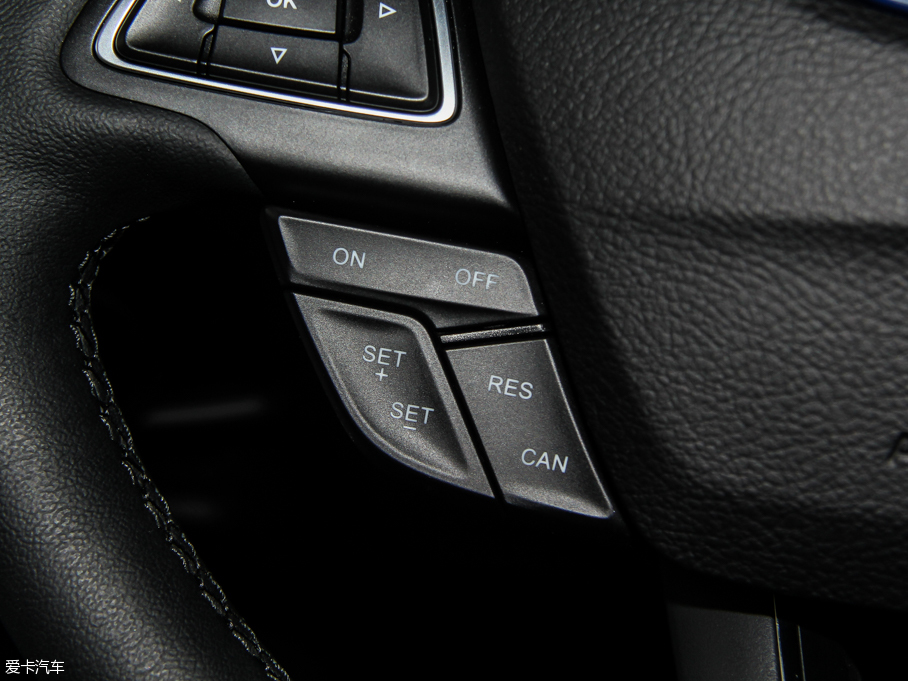 2015˹ Ɏ EcoBoost 180 Ԅ\