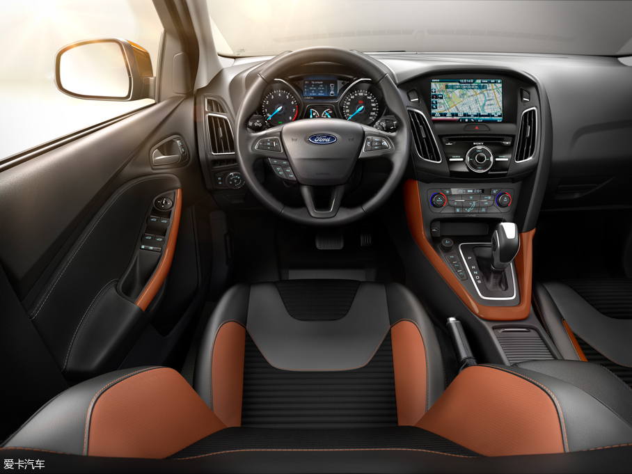 2015˹ Ɏ EcoBoost 180 Ԅ\