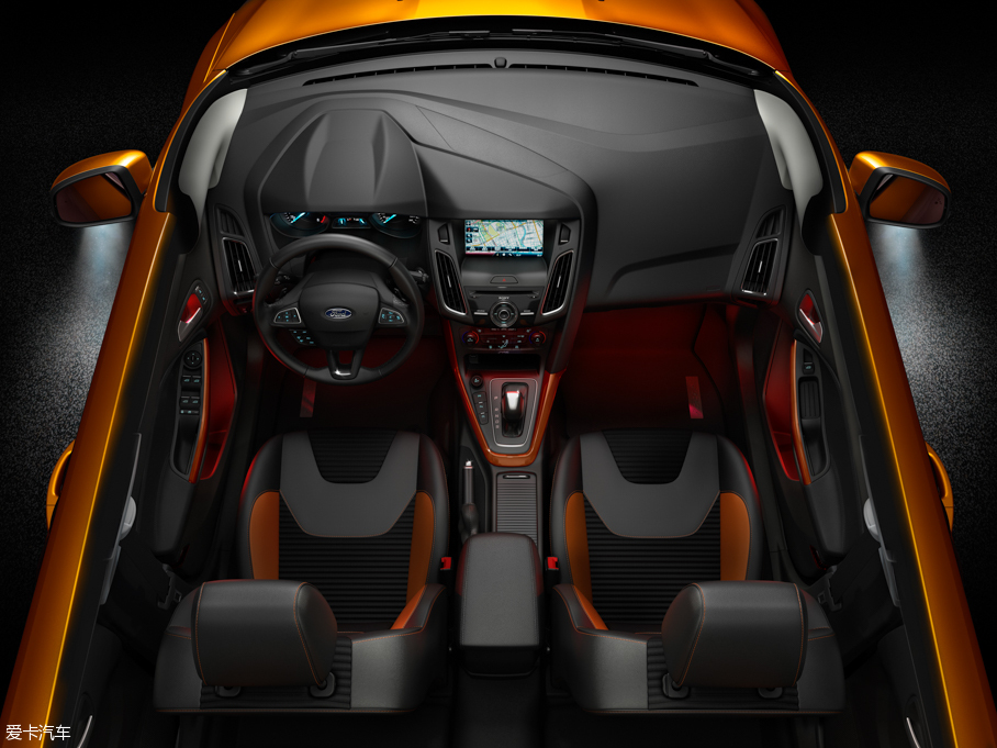 2015˹ Ɏ EcoBoost 180 Ԅ\