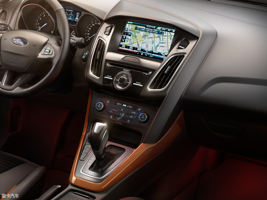 2015˹ Ɏ EcoBoost 180 Ԅ\