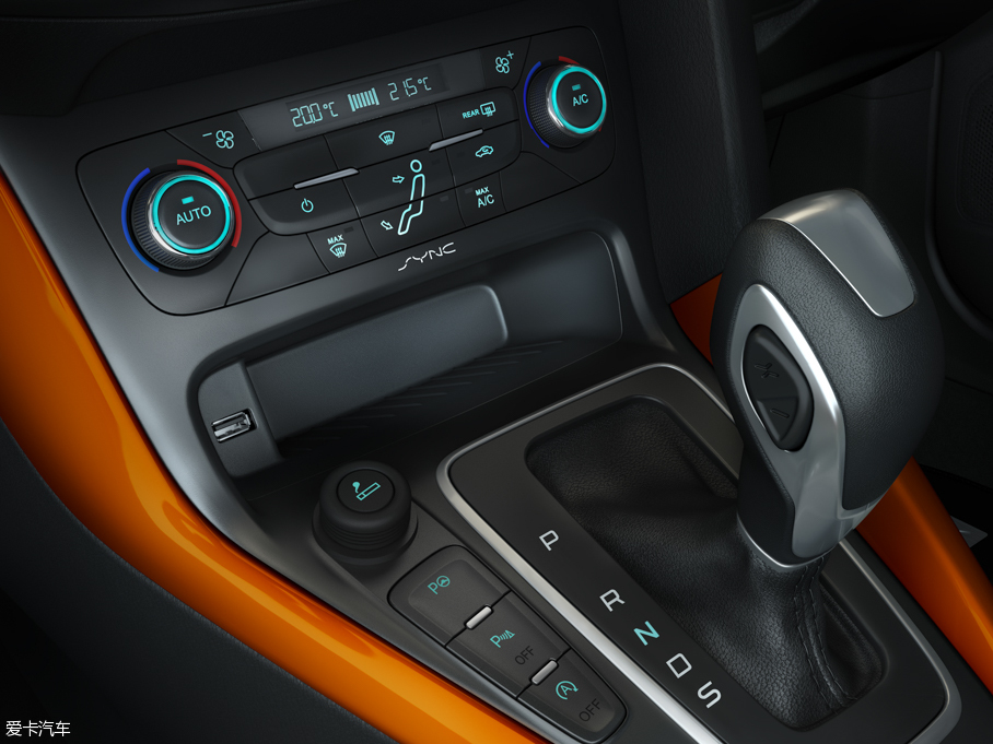 2015���˹ �Ɏ� EcoBoost 180 �Ԅ��\(y��n)����