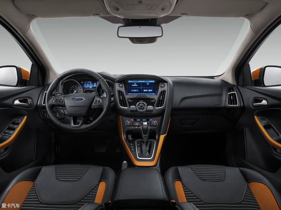 2015˹ Ɏ EcoBoost 180 Ԅ\