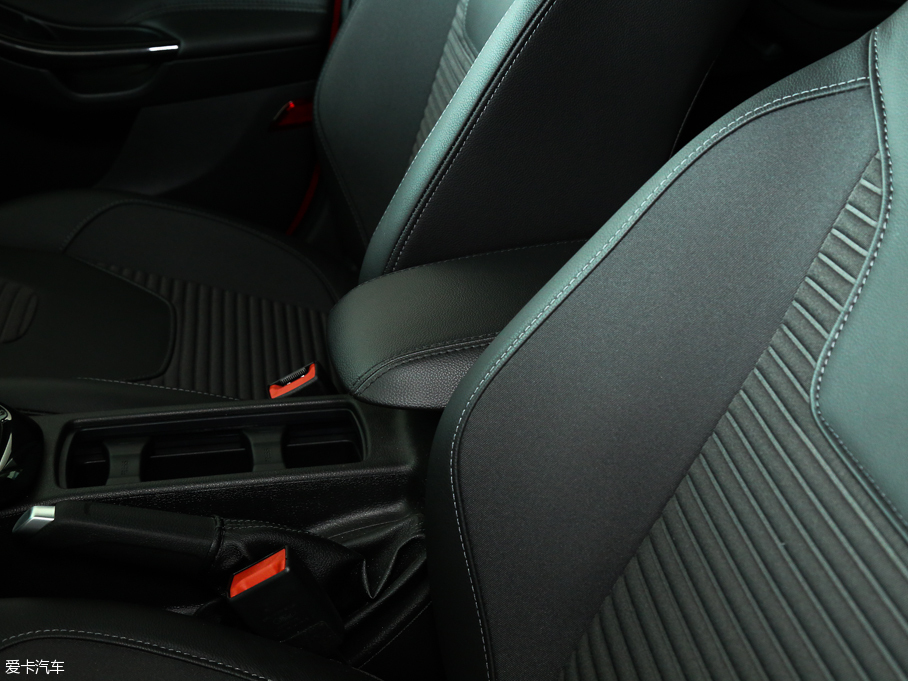 2015˹ Ɏ EcoBoost 125 ԄӳL