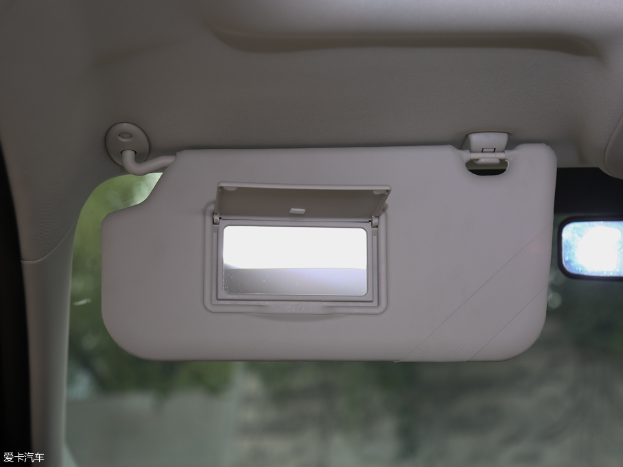 2015˹ Ɏ EcoBoost 125 ԄӳL