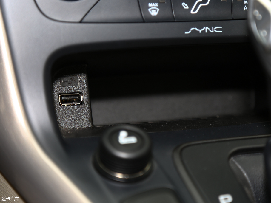 2015˹ Ɏ EcoBoost 125 ԄӳL