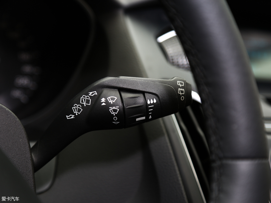 2015˹ Ɏ EcoBoost 125 ԄӳL