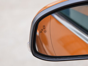 2015Ɏ EcoBoost 180 Ԅ\ ^