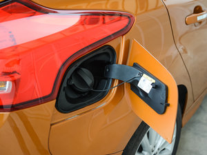 2015Ɏ EcoBoost 180 Ԅ(dng)\(yn)(dng) (x)(ji)^