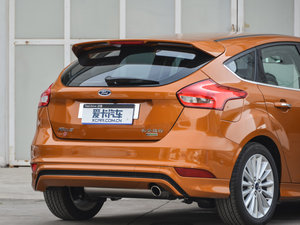 2015Ɏ EcoBoost 180 Ԅ\ ^