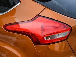 2015Ɏ EcoBoost 180 Ԅ\ ^