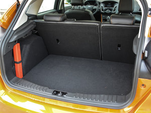 2015Ɏ EcoBoost 180 Ԅ\ g