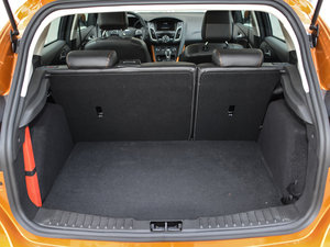 2015Ɏ EcoBoost 180 Ԅ\ g