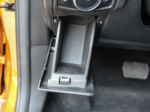 2015Ɏ EcoBoost 180 Ԅ\ g