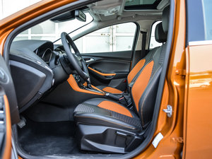 2015Ɏ EcoBoost 180 Ԅ\ g