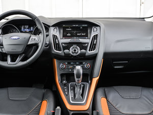 2015Ɏ EcoBoost 180 Ԅ\ п؅^