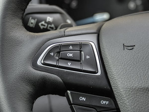 2015Ɏ EcoBoost 180 Ԅ\ п؅^