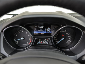 2015Ɏ EcoBoost 180 Ԅ\ п؅^