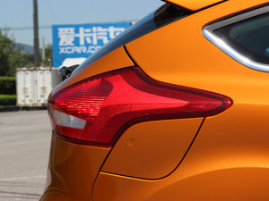 2015Ɏ EcoBoost 180 Ԅ\ ^