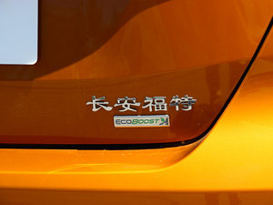 2015Ɏ EcoBoost 180 Ԅ\ ^