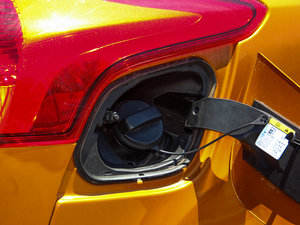 2015Ɏ EcoBoost 180 Ԅ\ ^