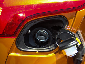 2015Ɏ EcoBoost 180 Ԅ\ ^