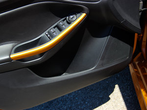 2015Ɏ EcoBoost 180 Ԅ\ ǰTg