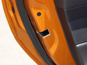 2015Ɏ EcoBoost 180 Ԅ\ g