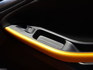 2015Ɏ EcoBoost 180 Ԅ\ g