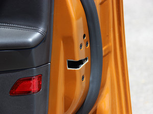 2015Ɏ EcoBoost 180 Ԅ\ g