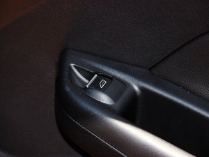 2015Ɏ EcoBoost 180 Ԅ\ g