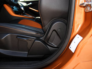 2015Ɏ EcoBoost 180 Ԅ(dng)\(yn)(dng) {{(dio)(ji)