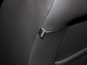 2015Ɏ EcoBoost 180 Ԅ\ g