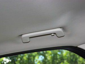 2015Ɏ EcoBoost 180 Ԅ\ g