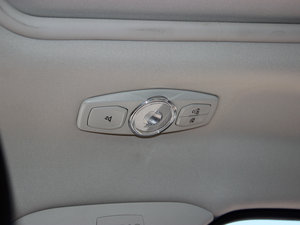 2015Ɏ EcoBoost 180 Ԅ\ g