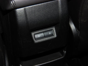 2015Ɏ EcoBoost 180 Ԅ\ g