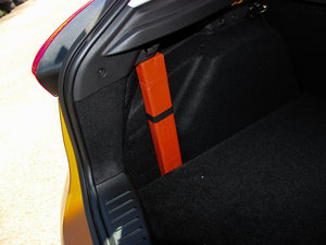 2015Ɏ EcoBoost 180 Ԅ\ g