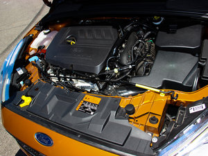 2015Ɏ EcoBoost 180 Ԅ\ 