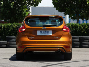 2015Ɏ EcoBoost 180 Ԅ\ ^