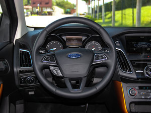 2015Ɏ EcoBoost 180 Ԅ\ P