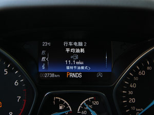 2015Ɏ EcoBoost 180 Ԅ\ п؅^(q)