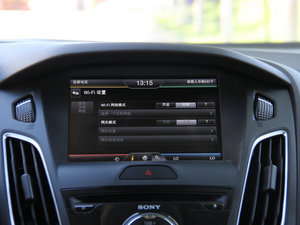 2015Ɏ EcoBoost 180 Ԅ\ п؅^(q)