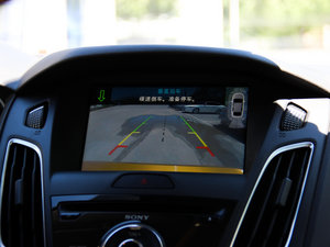 2015Ɏ EcoBoost 180 Ԅ\ п؅^(q)