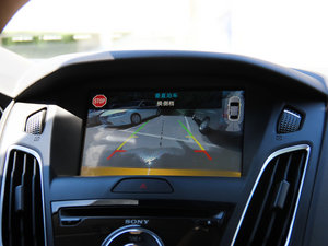 2015Ɏ EcoBoost 180 Ԅ\ п؅^(q)