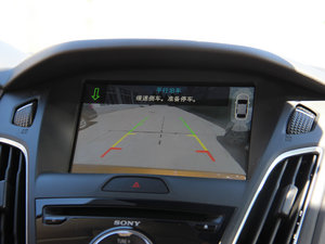 2015Ɏ EcoBoost 180 Ԅ\ п؅^(q)