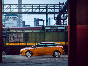 2015Ɏ EcoBoost 180 Ԅ\ w^