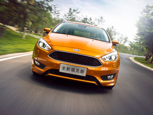 2015Ɏ EcoBoost 180 Ԅ\ w^