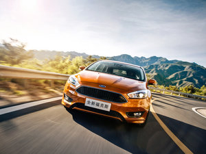 2015Ɏ EcoBoost 180 Ԅ\ w^