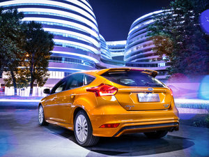 2015Ɏ EcoBoost 180 Ԅ\ w^